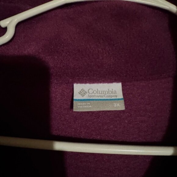 Columbia Women's Purple Jacket - Picture 4 of 4